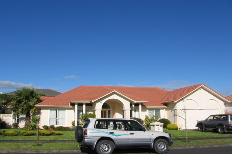 Photo of property in 3 Delray Place, Shamrock Park, Auckland, 2016