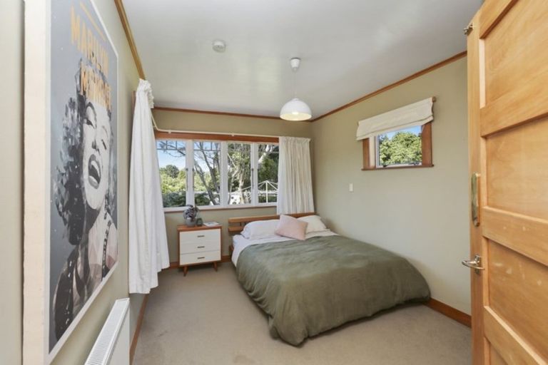 Photo of property in 25 Glen Almond Street, New Plymouth, 4310