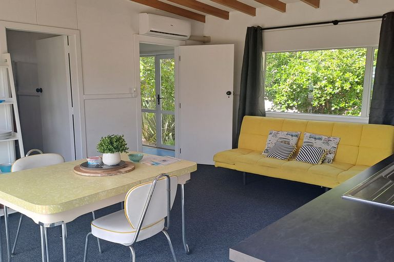 Photo of property in 131 Branxholm Street, Roxburgh, 9500