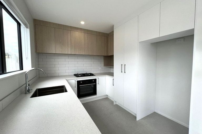 Photo of property in 4 Nuku Place, Manurewa, Auckland, 2102