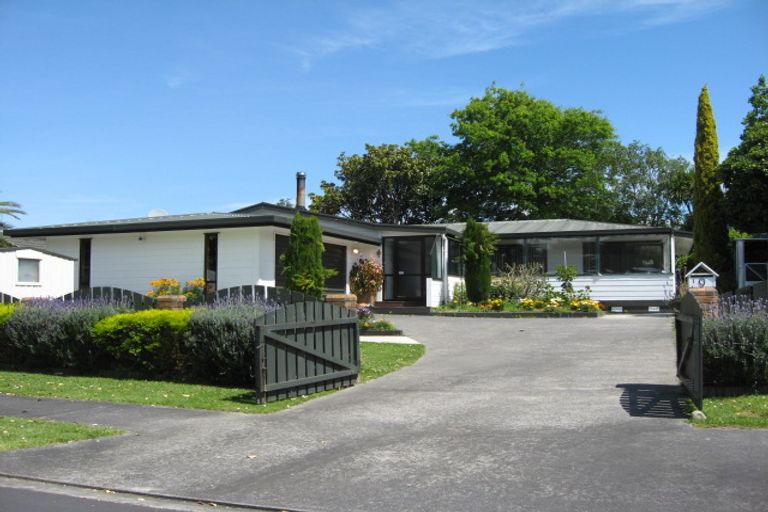 Photo of property in 9 Tokay Place, Huapai, Kumeu, 0810