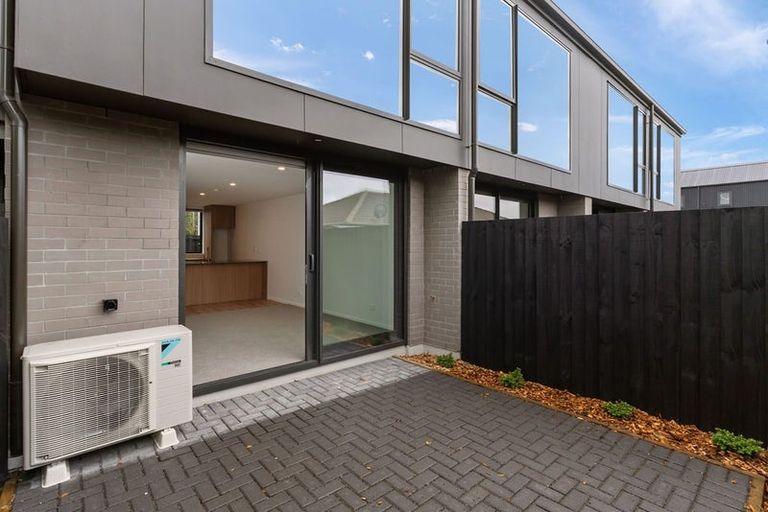 Photo of property in 1/7 Grove Road, Papakura, 2110