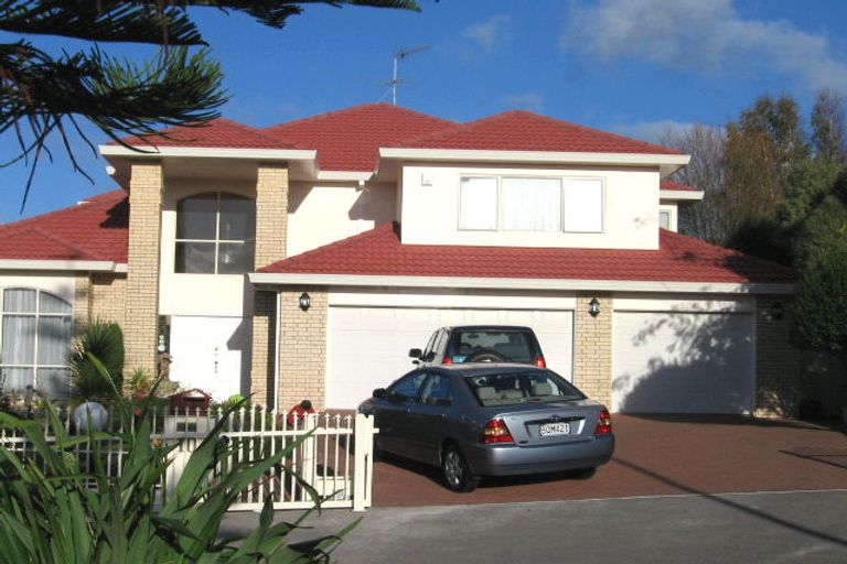 Photo of property in 10 Pintner Place, Somerville, Auckland, 2014