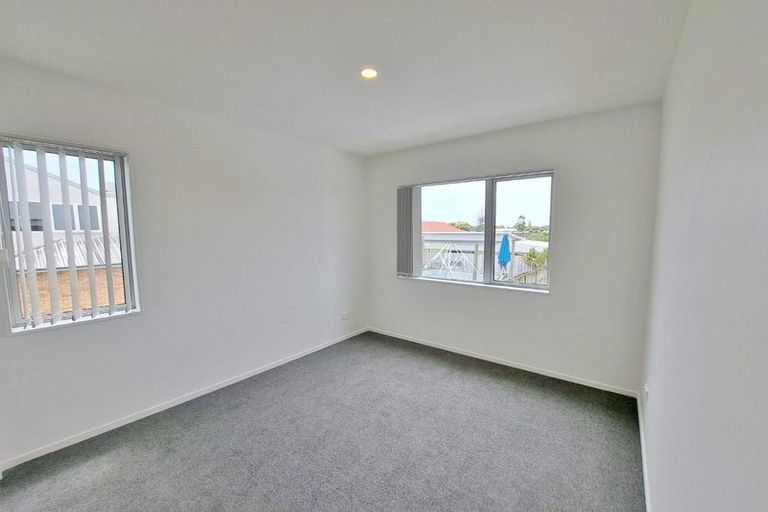 Photo of property in 15c Chadwick Crescent, Mangere East, Auckland, 2024