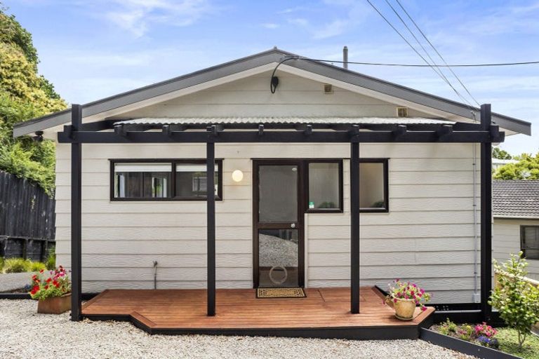 Photo of property in 2/30 Fordham Street, Beach Haven, Auckland, 0626