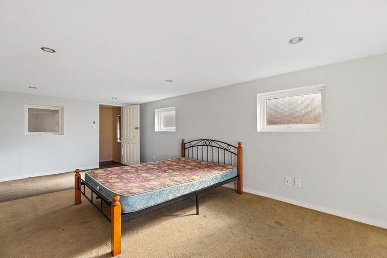 Photo of property in 60 Orams Road, Hillpark, Auckland, 2102