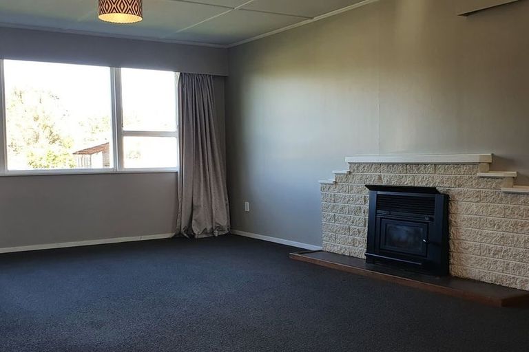 Photo of property in 1 Hardie Grove, Featherston, 5710