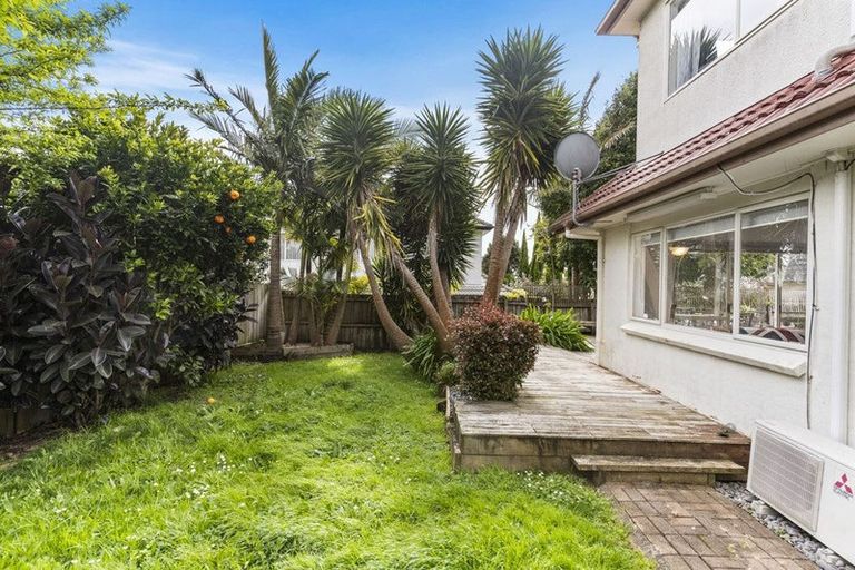 Photo of property in 2/62 Orangewood Drive, Northpark, Auckland, 2013
