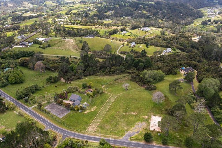 Photo of property in 679 Ridge Road, Riverhead, 0793