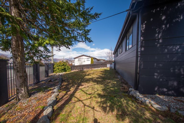 Photo of property in 12 Hallewell Road, Twizel, 7901