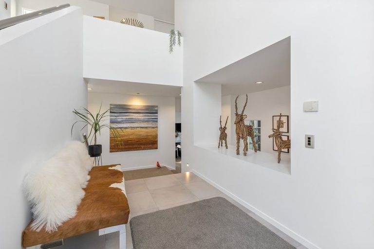 Photo of property in 2 Taumata Road, Castor Bay, Auckland, 0620