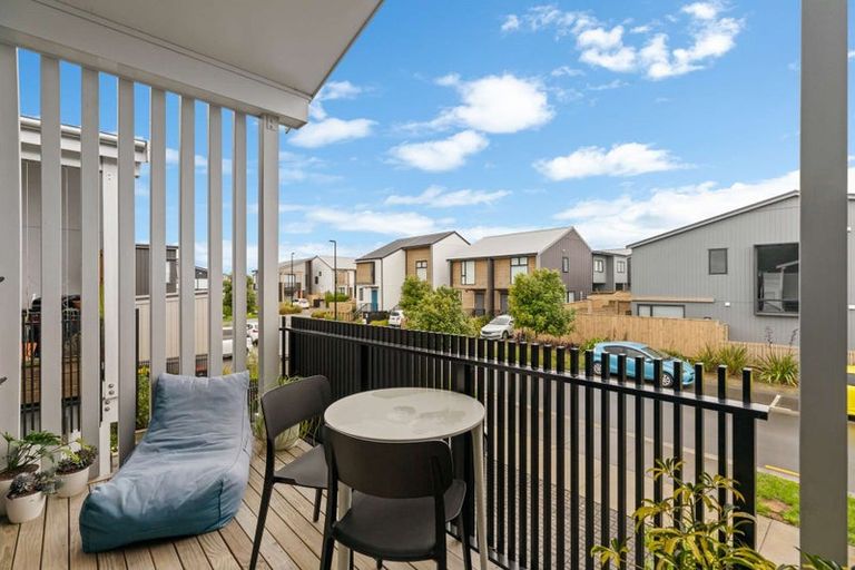 Photo of property in 5 Awamarino Way, Westgate, Auckland, 0614