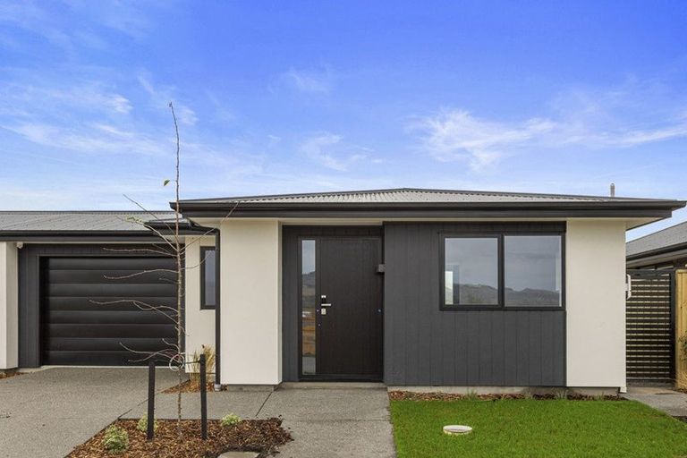 Photo of property in 2 Kekewai Place, Halswell, Christchurch, 8025