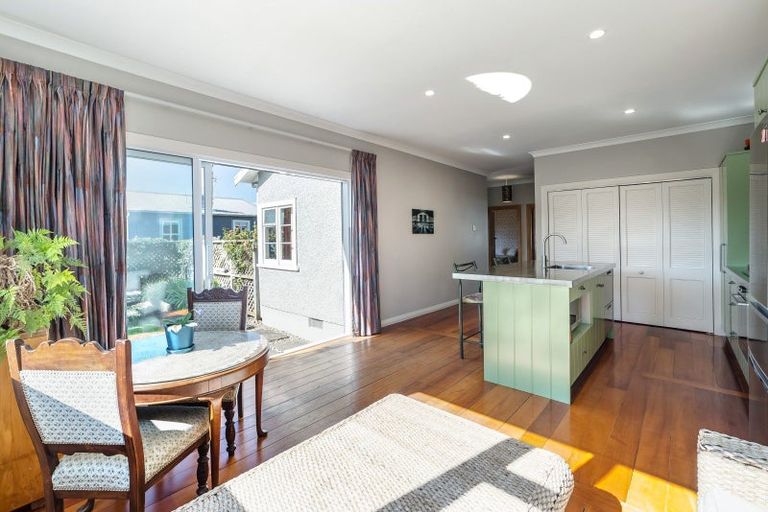 Photo of property in 32 Wyndham Street, Carterton, 5713