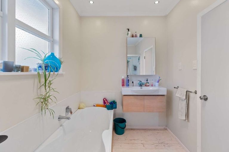 Photo of property in 124 Mount View Road, Bastia Hill, Whanganui, 4500