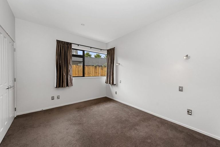 Photo of property in 11 The Esplanade, Huntington, Hamilton, 3210