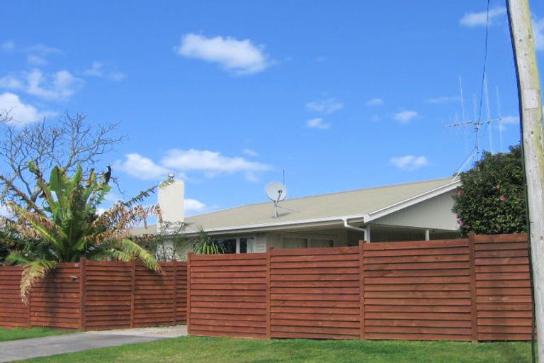 Photo of property in 94 Bellevue Road, Brookfield, Tauranga, 3110