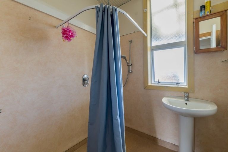 Photo of property in 21 Kings Drive, Levin, 5510