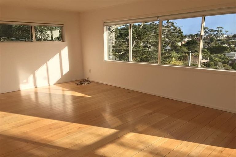 Photo of property in 75 Park Rise, Campbells Bay, Auckland, 0630
