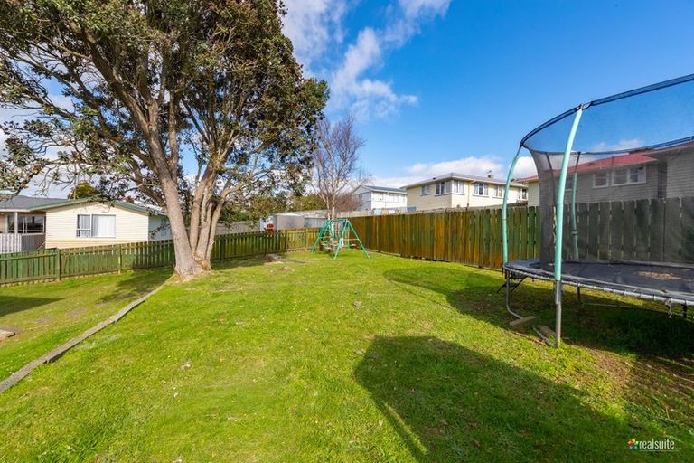 Photo of property in 59 Beaumaris Crescent, Ascot Park, Porirua, 5024