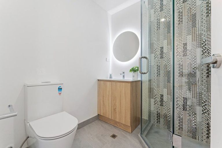 Photo of property in 15c Tabitha Crescent, Henderson, Auckland, 0612