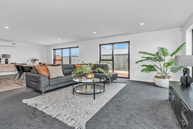 Photo of property in 5 Hawk Close, Rolleston, 7615