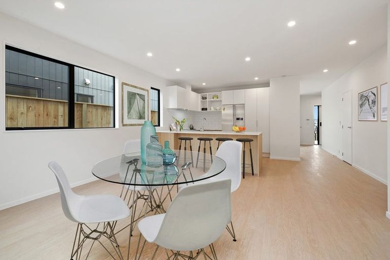 Photo of property in 4 Rautahi Street, Flat Bush, Auckland, 2019