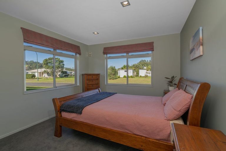 Photo of property in 4 Hawk Hill Crescent, Cooks Beach, Whitianga, 3591