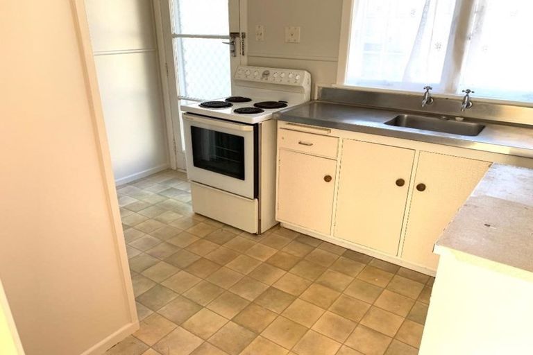 Photo of property in 1143 Heaphy Terrace, Fairfield, Hamilton, 3214