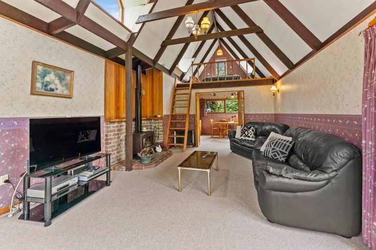 Photo of property in 312 Moores Valley Road, Wainuiomata, 5373