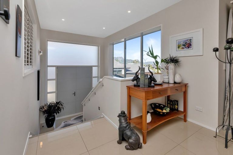 Photo of property in 28 Stace Hopper Drive, One Tree Point, 0118