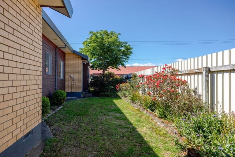 Photo of property in 19 King Street, Dannevirke, 4930