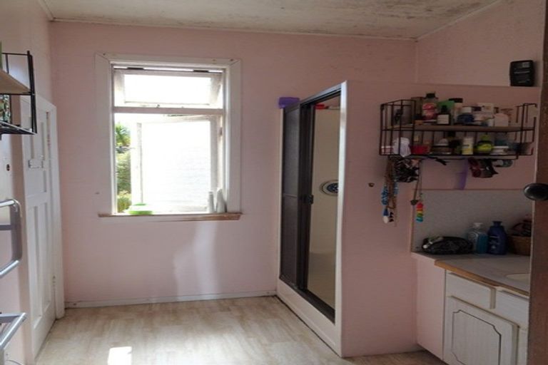 Photo of property in 89 Main Road, Blackball, 7804