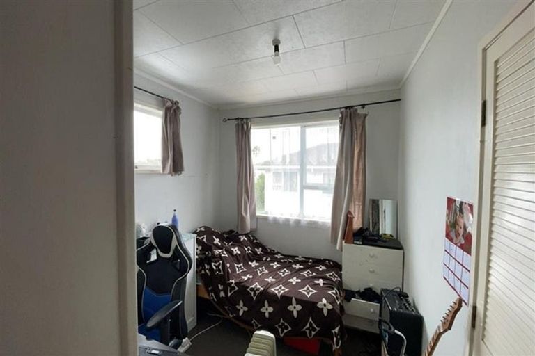 Photo of property in 2/43 Ferndown Avenue, Papatoetoe, Auckland, 2025