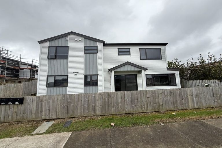 Photo of property in 44a Friesian Drive, Mangere, Auckland, 2022