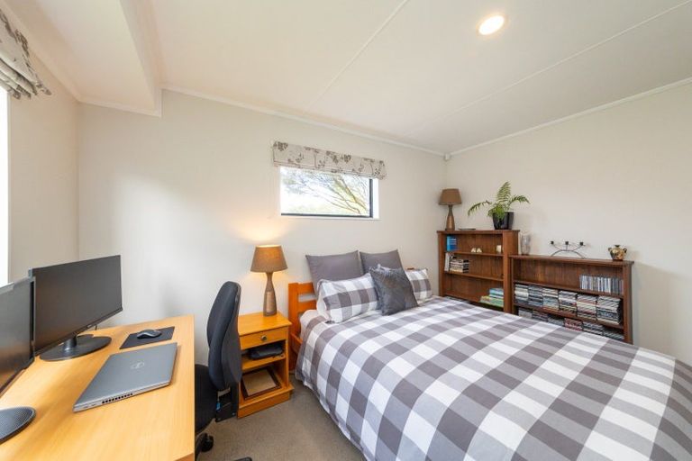 Photo of property in 9 Delta Place, Milson, Palmerston North, 4414