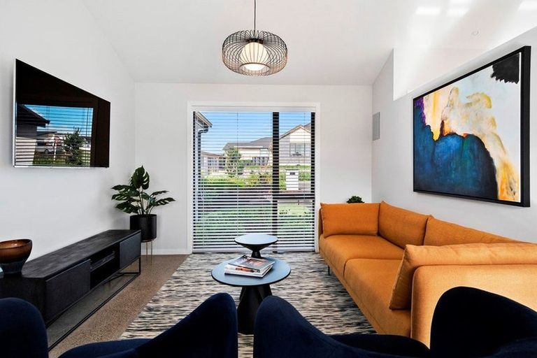 Photo of property in 40 Arohaina Avenue, Karaka, 2124