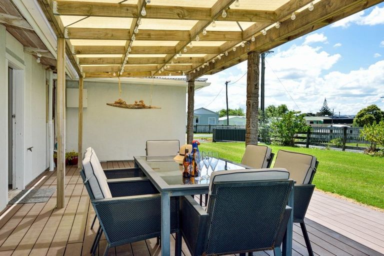 Photo of property in 75 Fortescue Street, Mahia, 4198