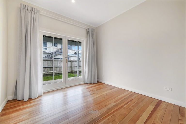 Photo of property in 19a Alexandra Street, Riverhead, 0820