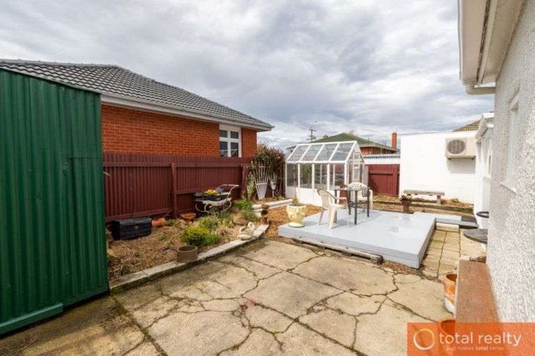 Photo of property in 73 Cutten Street, South Dunedin, Dunedin, 9012