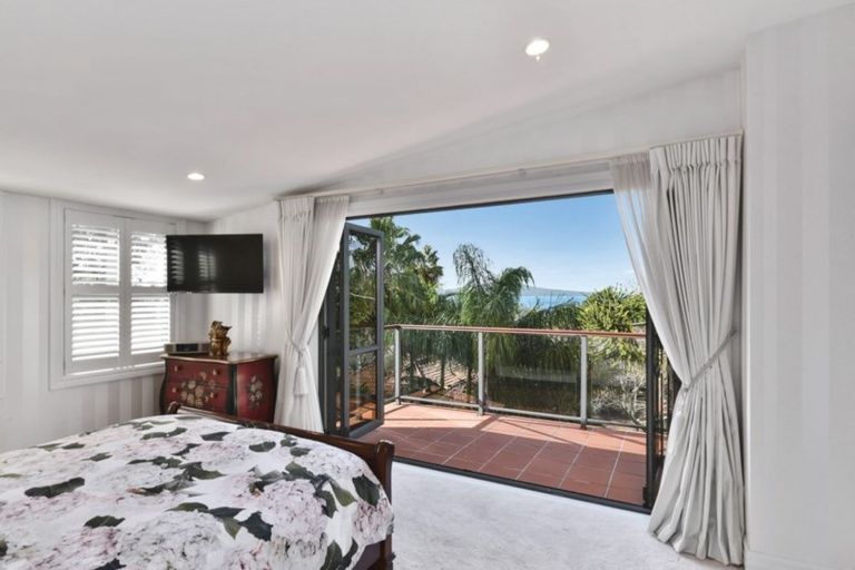 Photo of property in 1/177 Hurstmere Road, Takapuna, Auckland, 0622