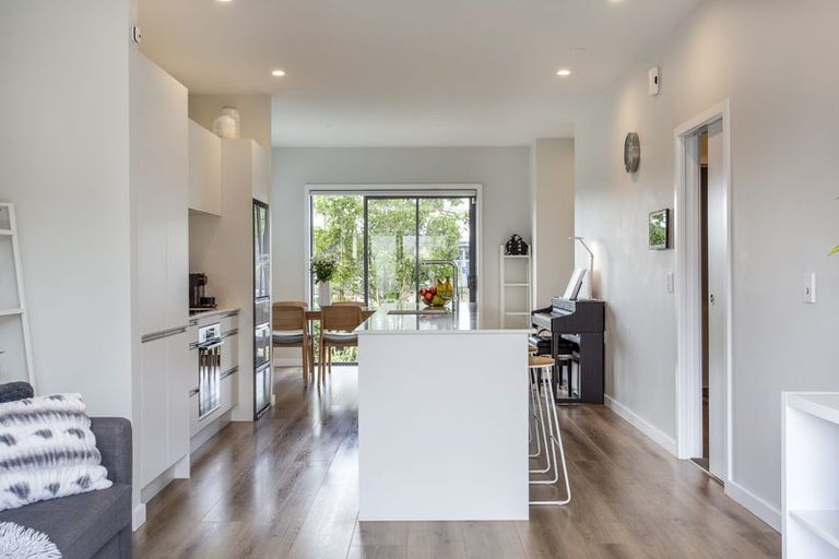 Photo of property in 10 Joshua Carder Drive, Hobsonville, Auckland, 0616