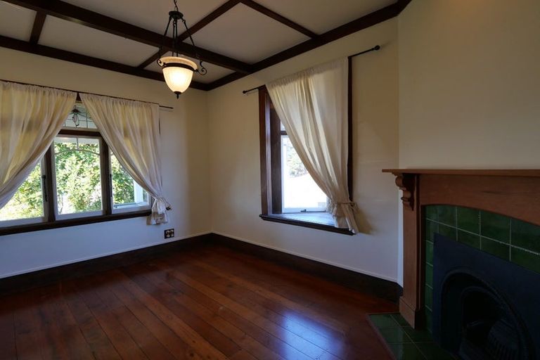 Photo of property in 29 Roulston Street, Pukekohe, 2120