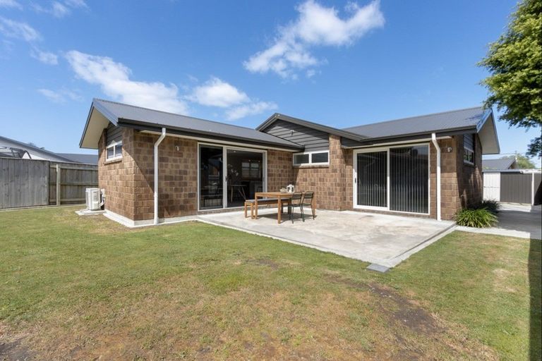 Photo of property in 4d Read Crescent, Clive, 4102