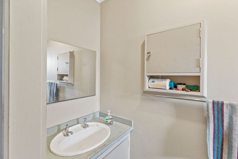 Photo of property in 10 Zealandia Street, Kensington, Whangarei, 0112