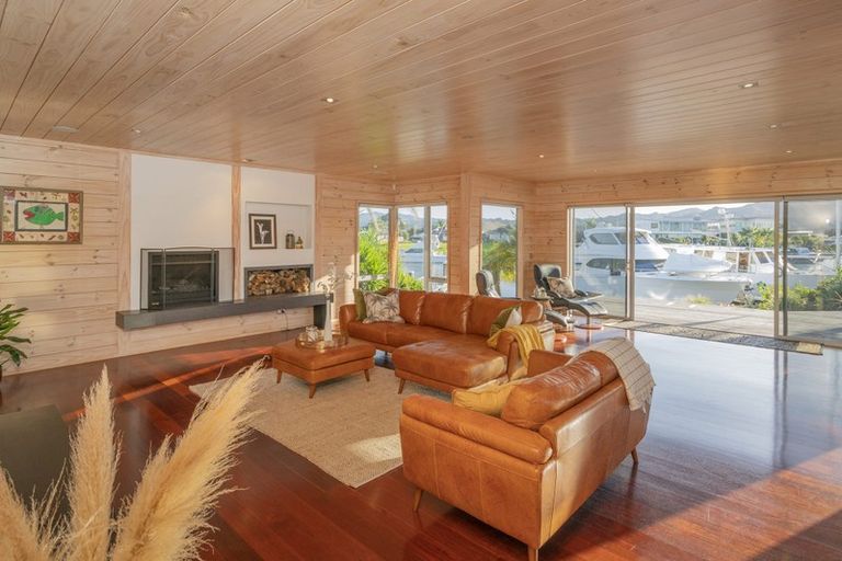 Photo of property in 9 Arawa Lane, Whitianga, 3510