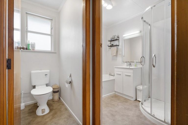 Photo of property in 9 Ellesmere Crescent, Highbury, Palmerston North, 4412