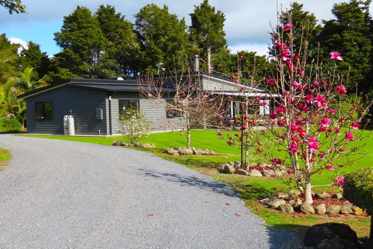 Photo of property in 137 Waikuku Road, Waimate North, Kaikohe, 0472