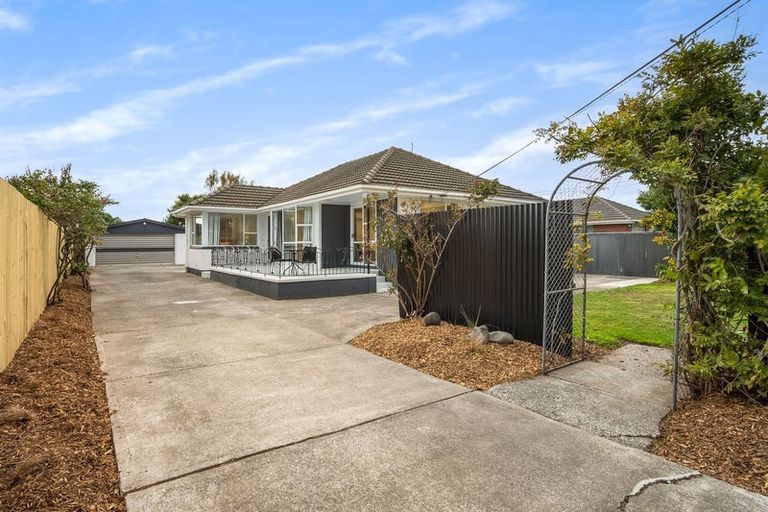 Photo of property in 16 Leverett Place, North New Brighton, Christchurch, 8083