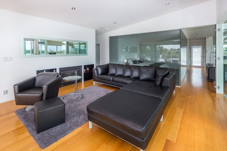 Photo of property in 185 Cashmere Bay Road, Moana, 7875
